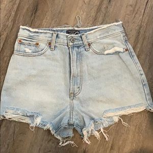 A&F Annie high rise short